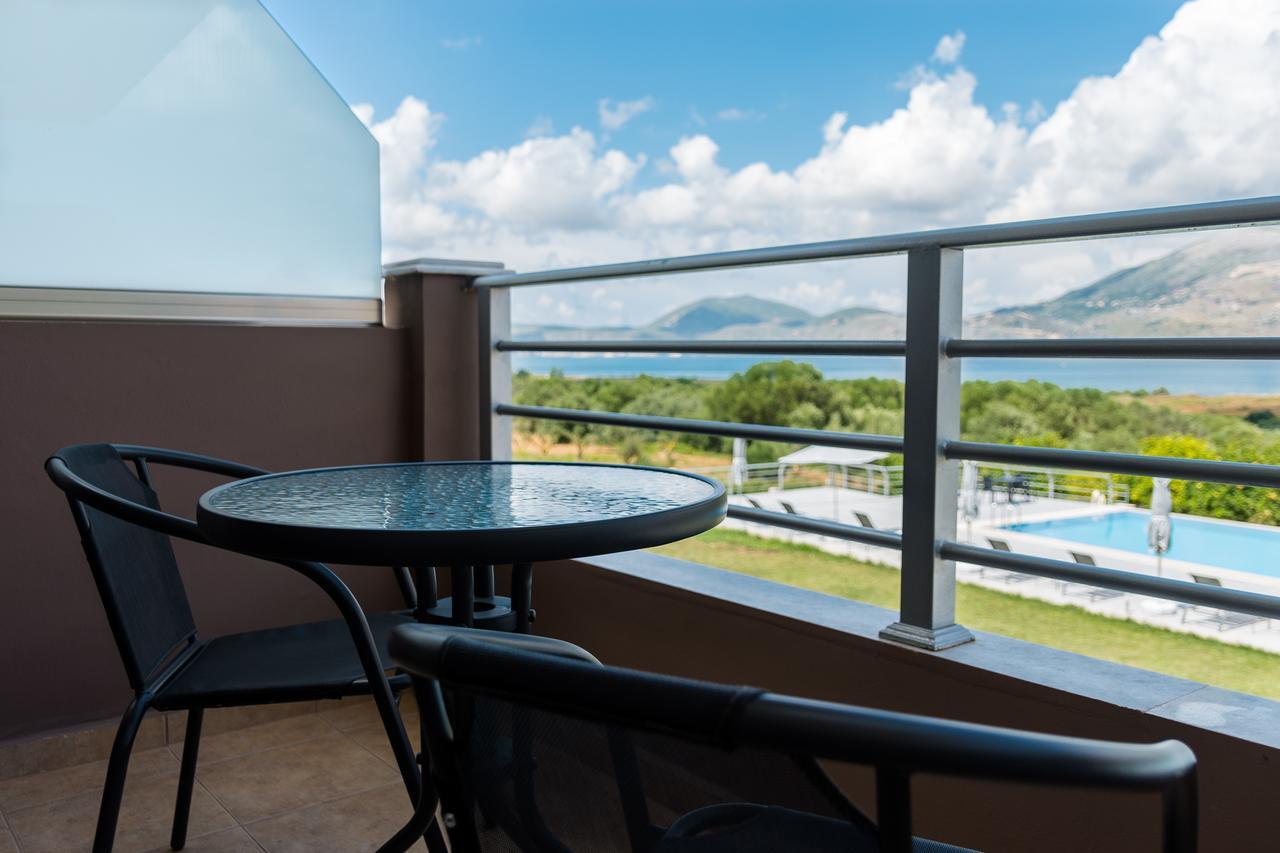 Phaedra Suites Lixouri Dış mekan fotoğraf